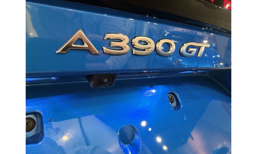 586053