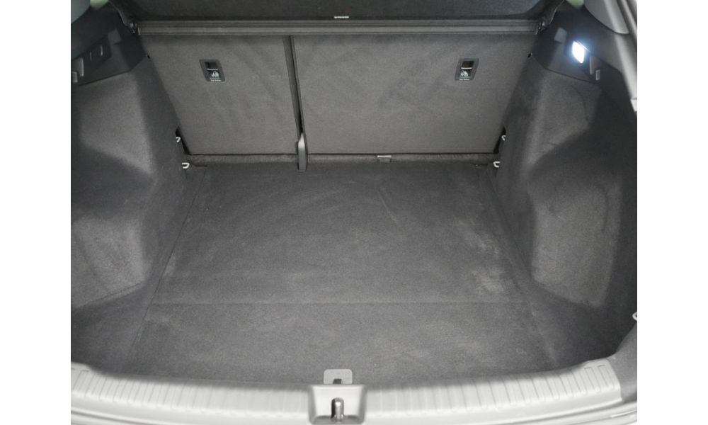 886637
