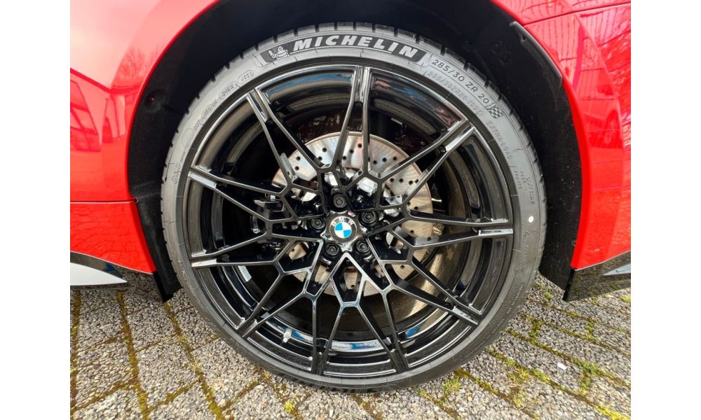 997959