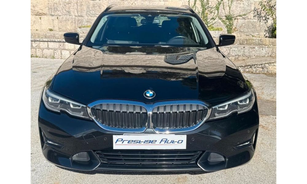 619030