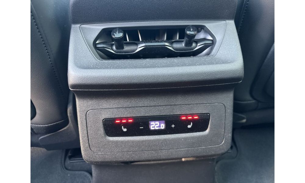 546961
