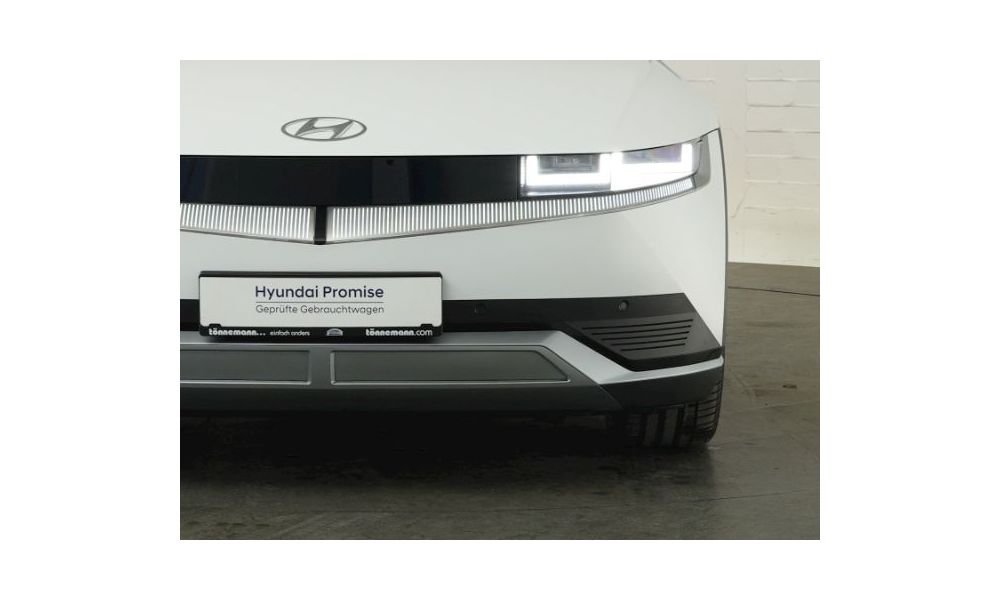 899018
