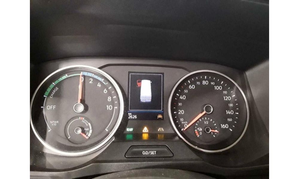 873615