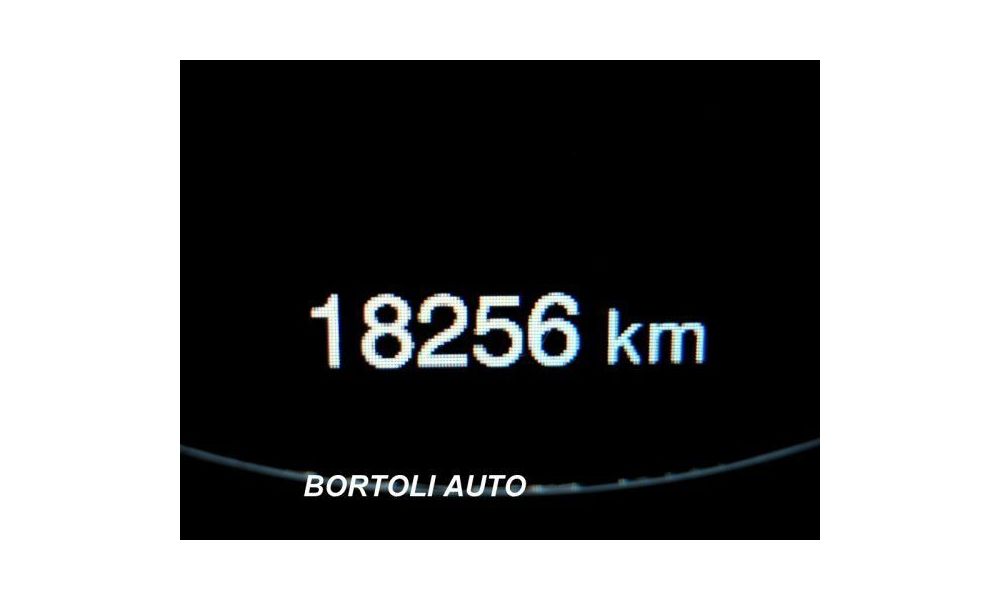 218528
