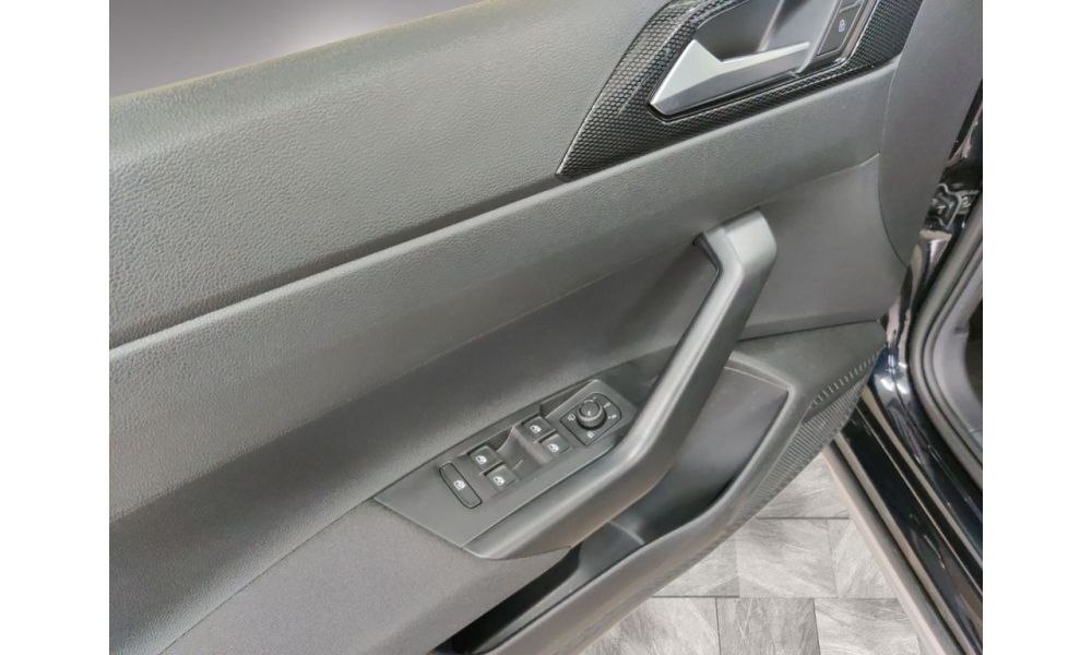 475715