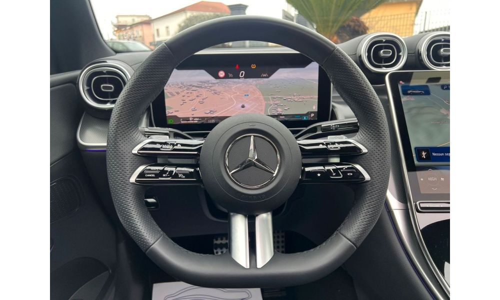 383842