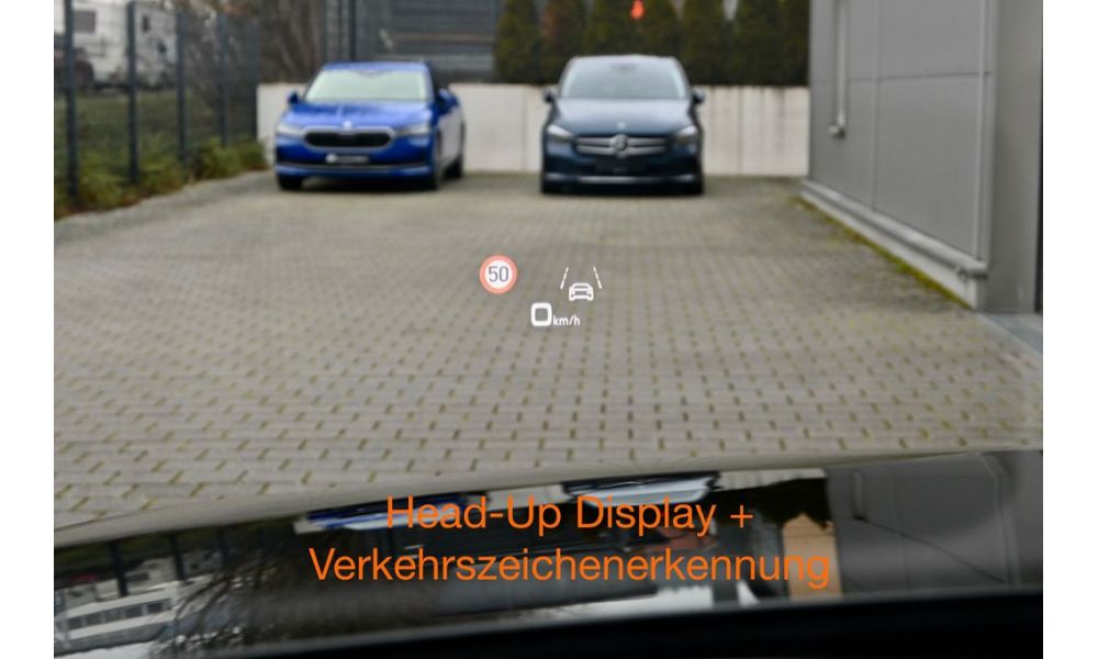 992558