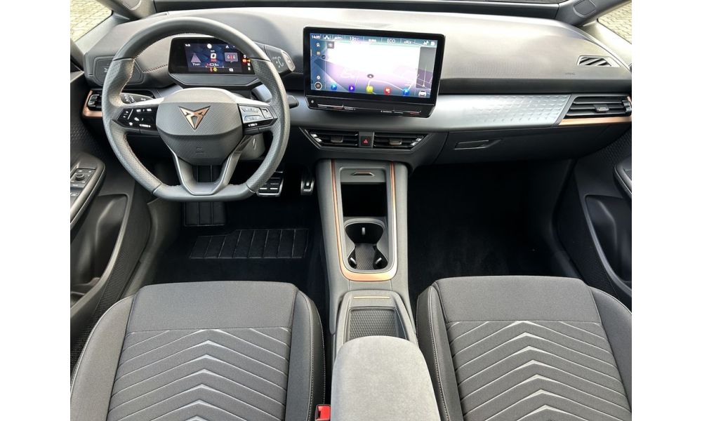 923592