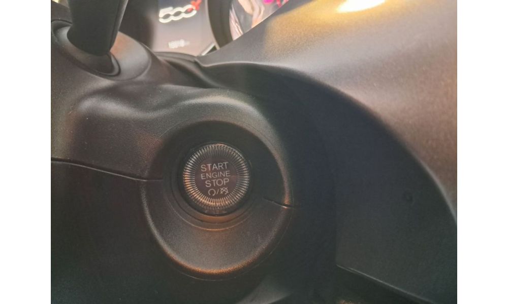 323380