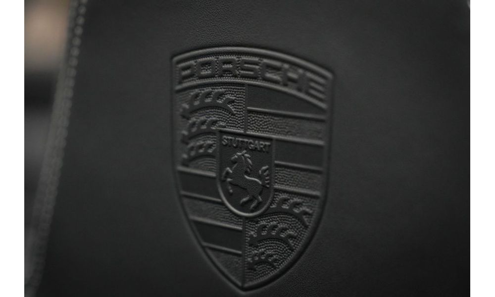421801