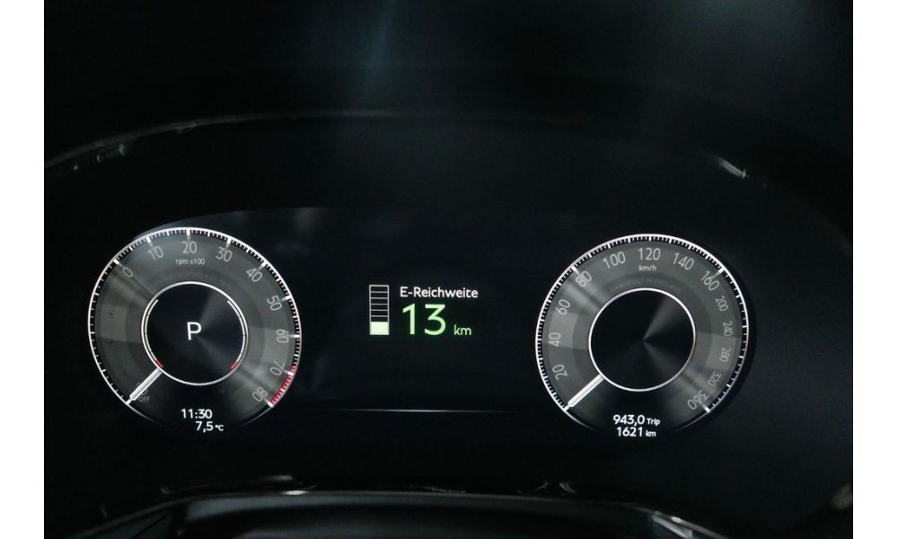 571126