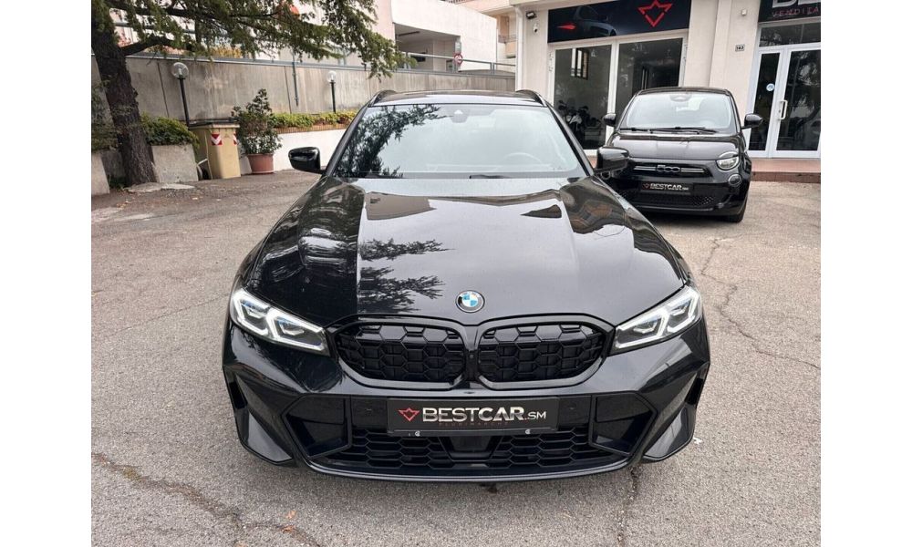 822136