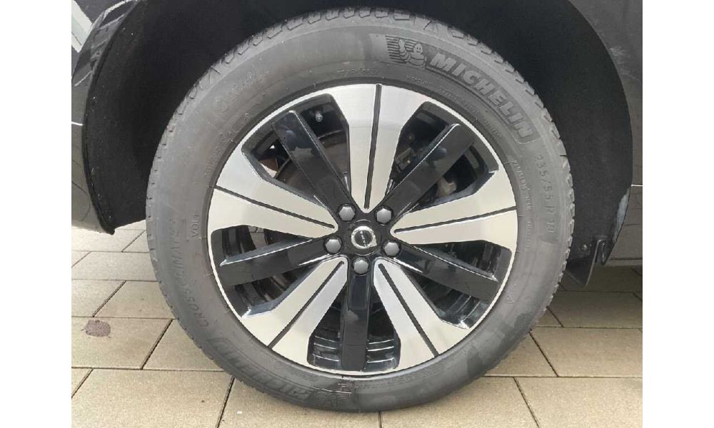 992563