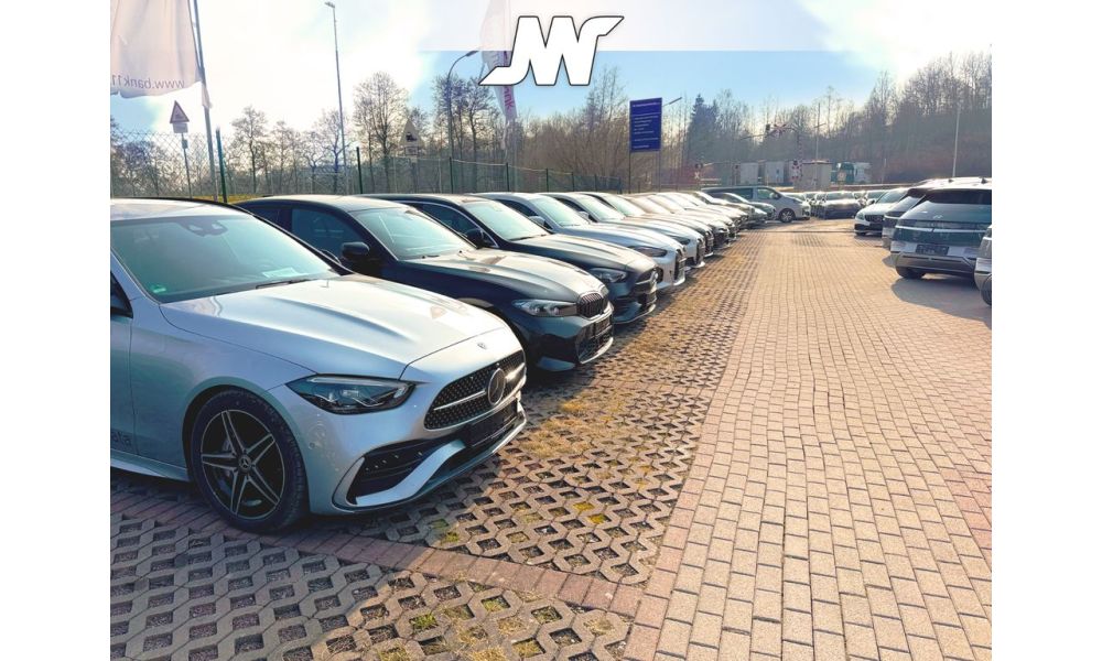 376116