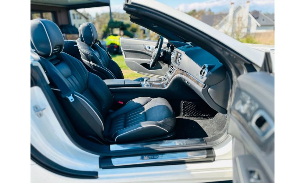 589744