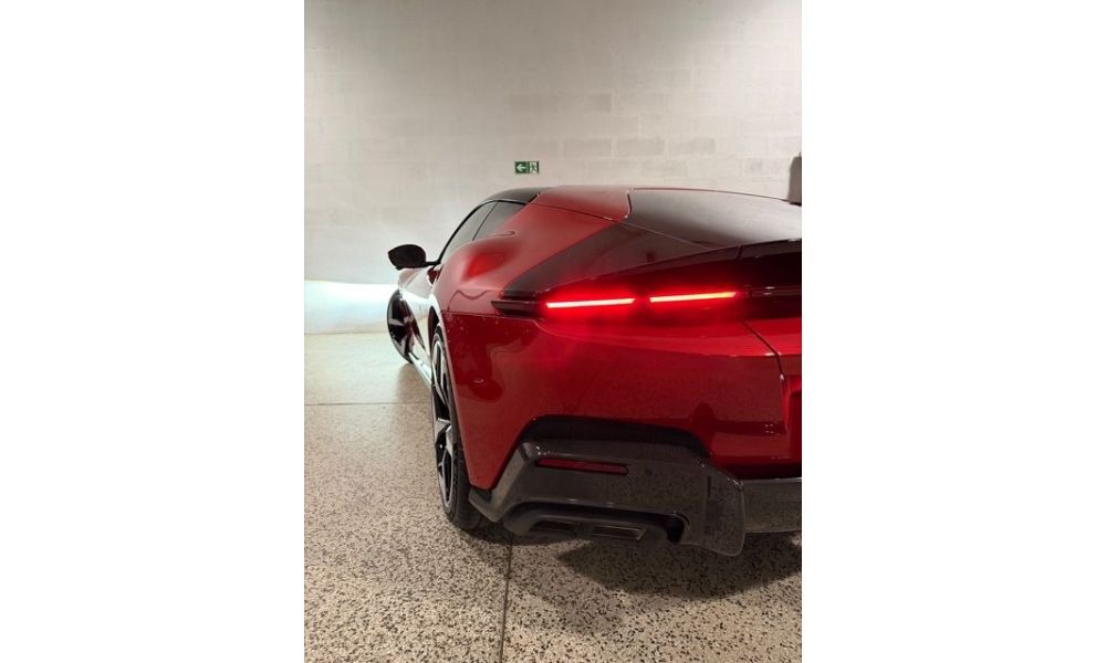942747