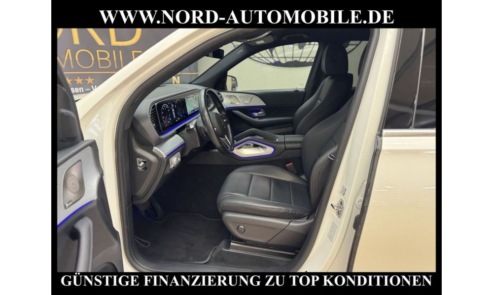 996370