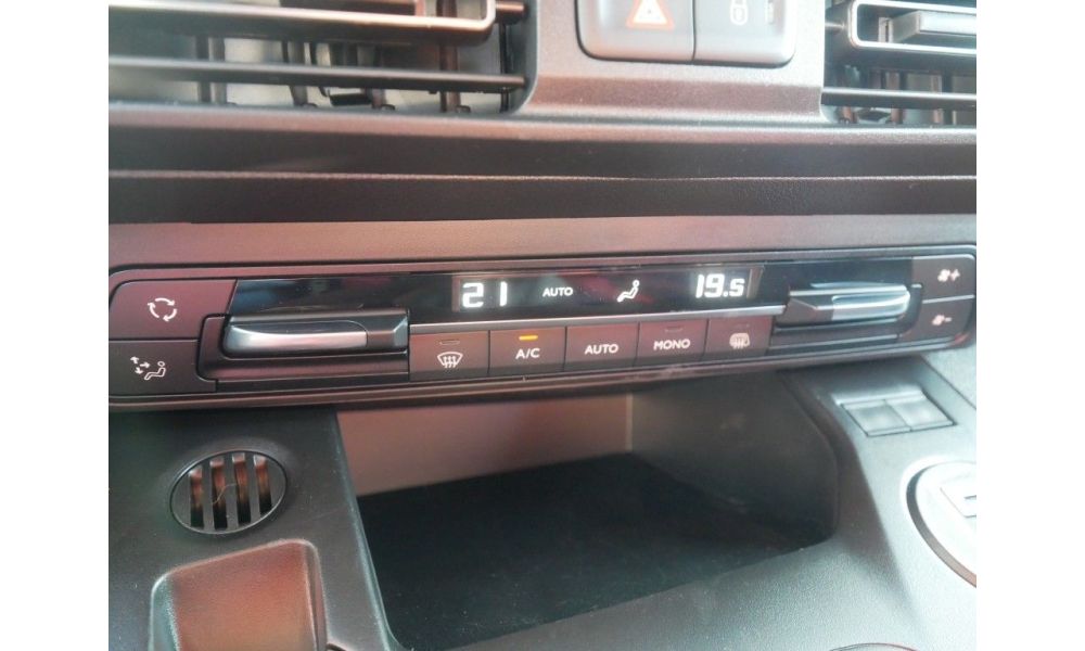 912334