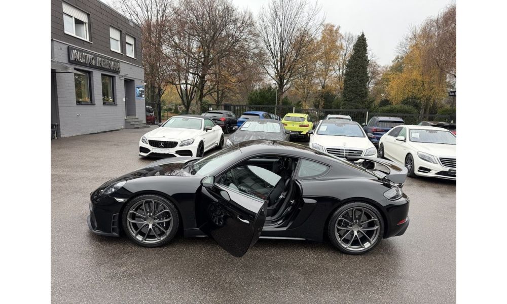 891119