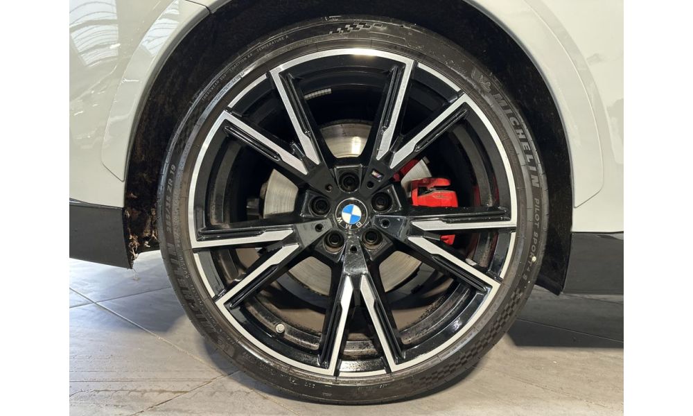 490843