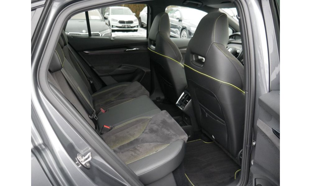 553593