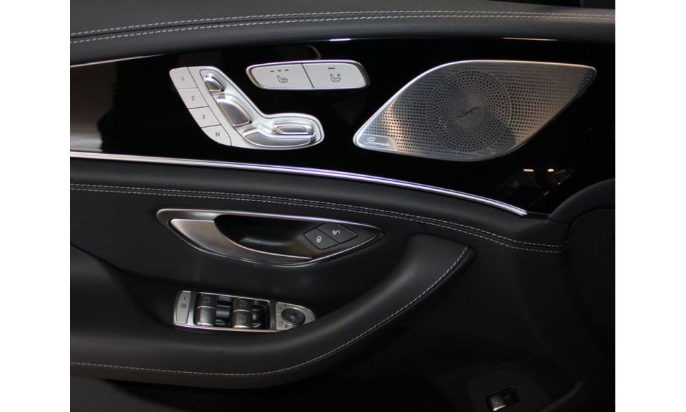 837567
