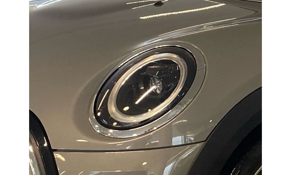 875546