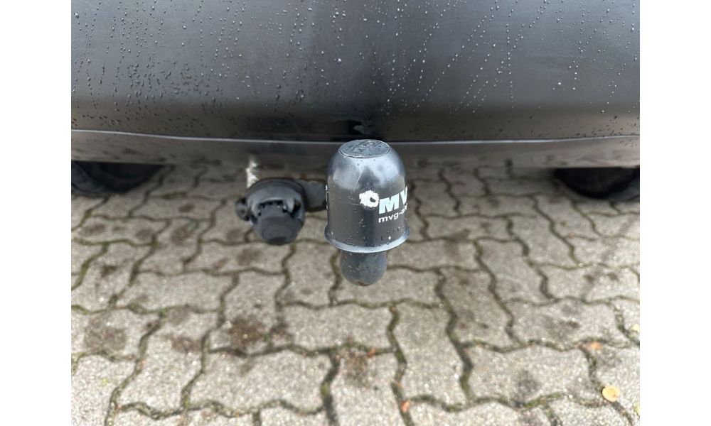 549893