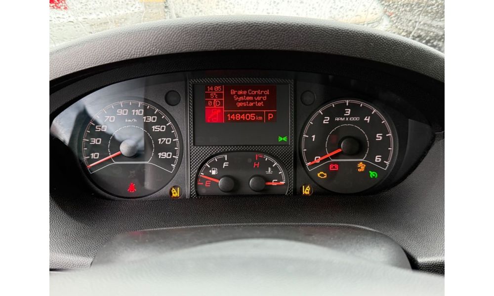 692136