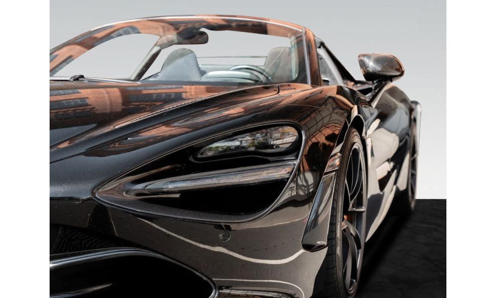 991843