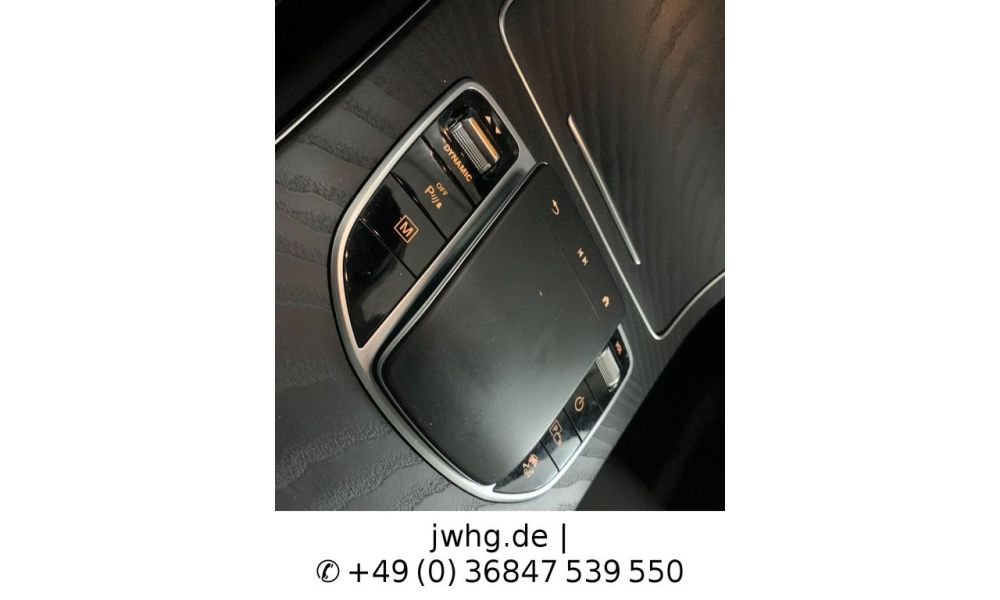 498820