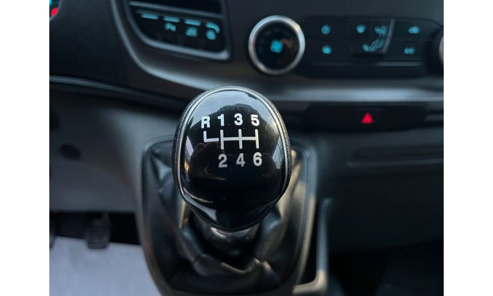 25135
