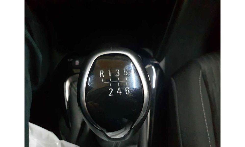 323270