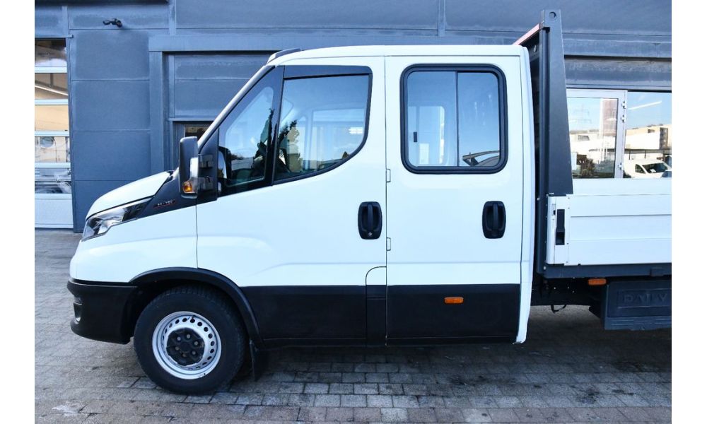 310360
