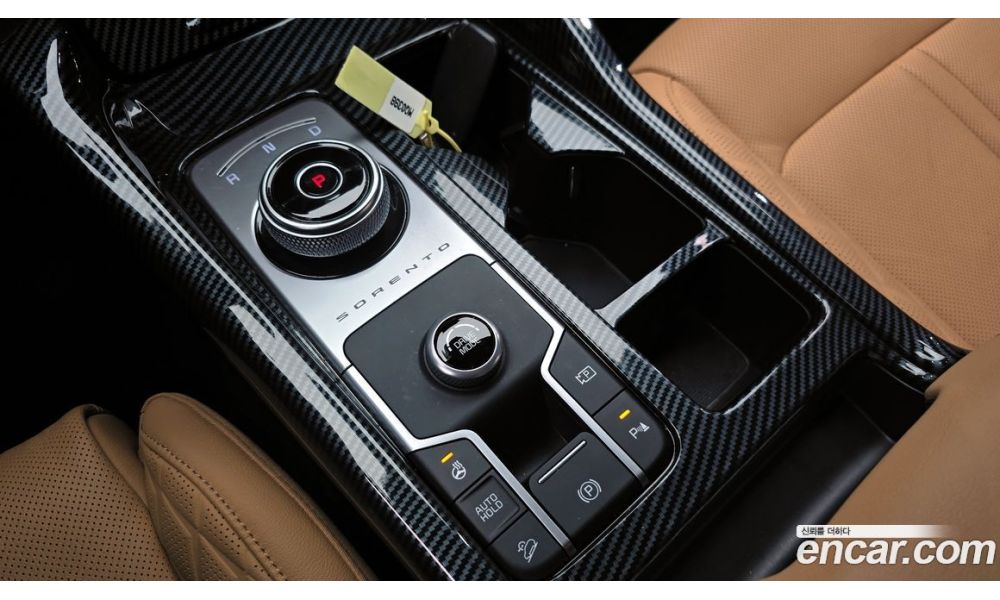 879616