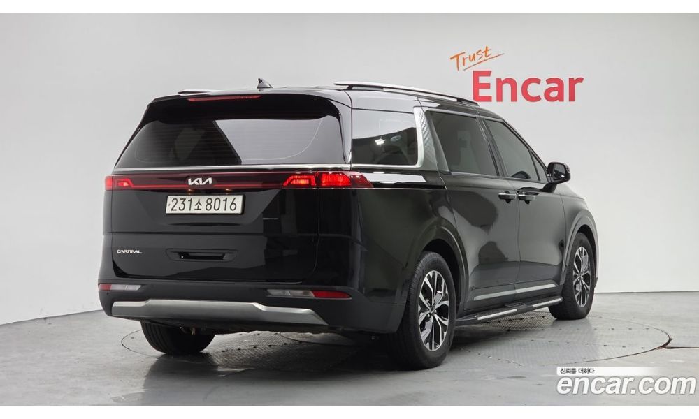 900496