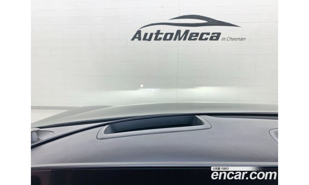 447203