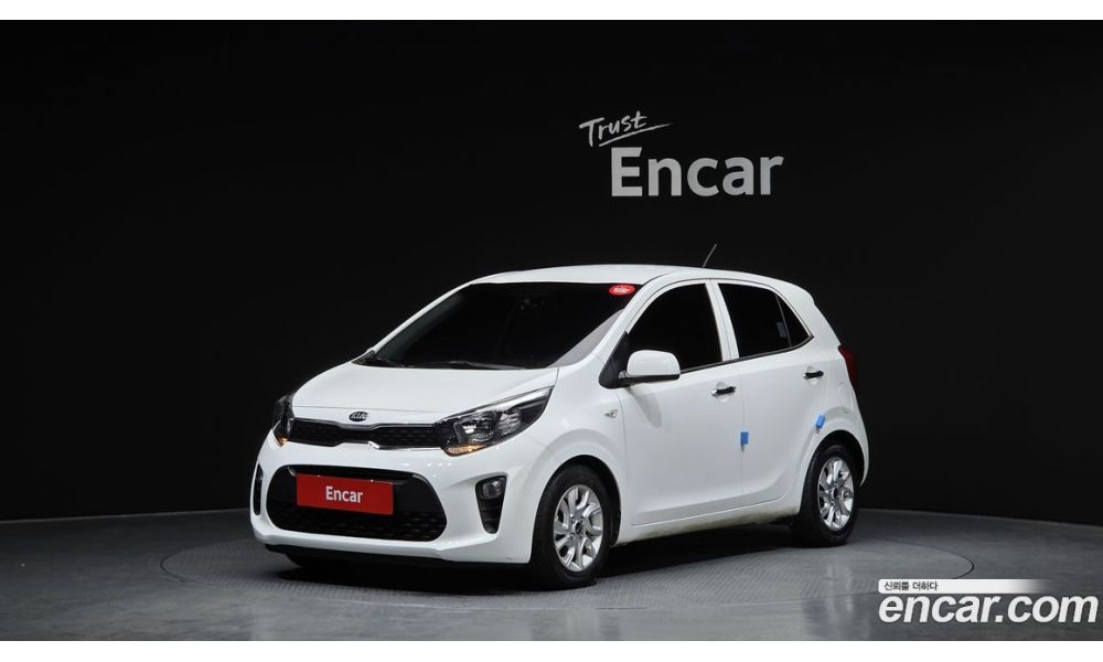 893778