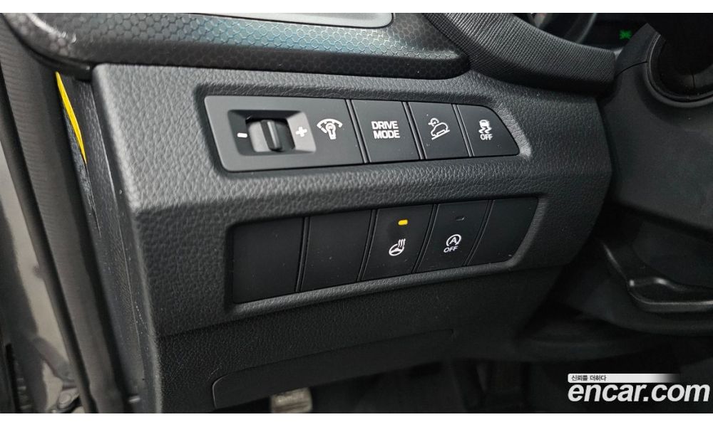 468213