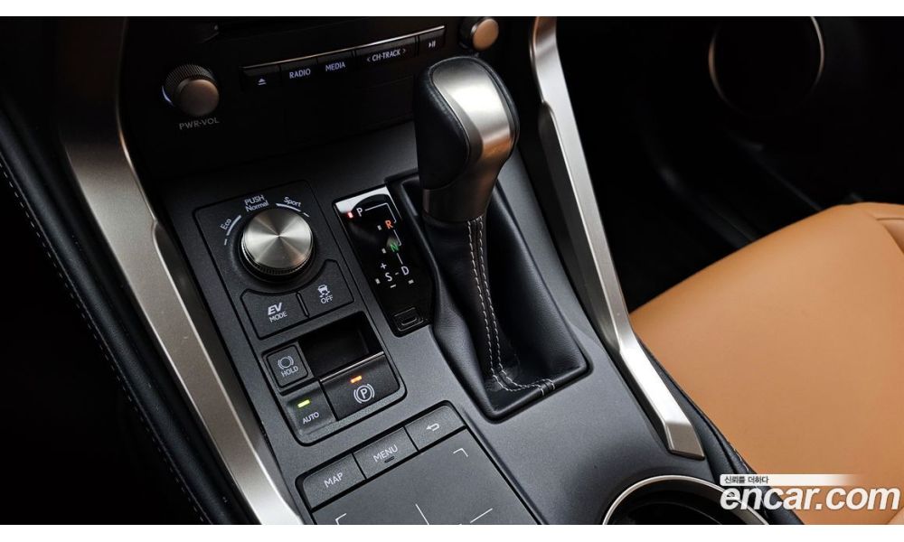 6076