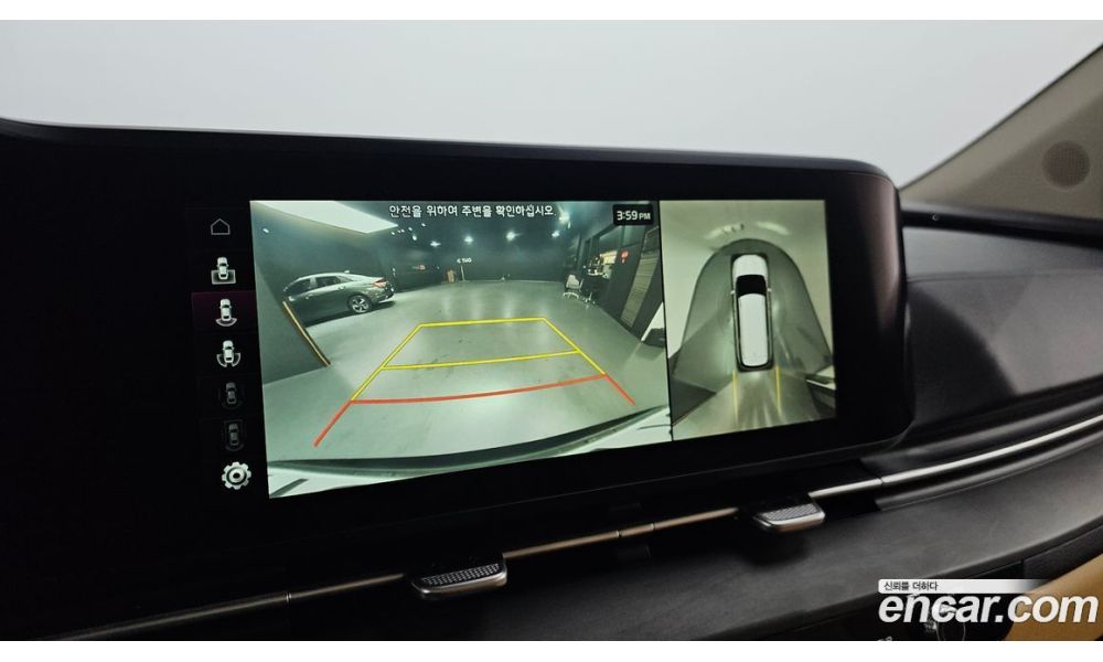 552896