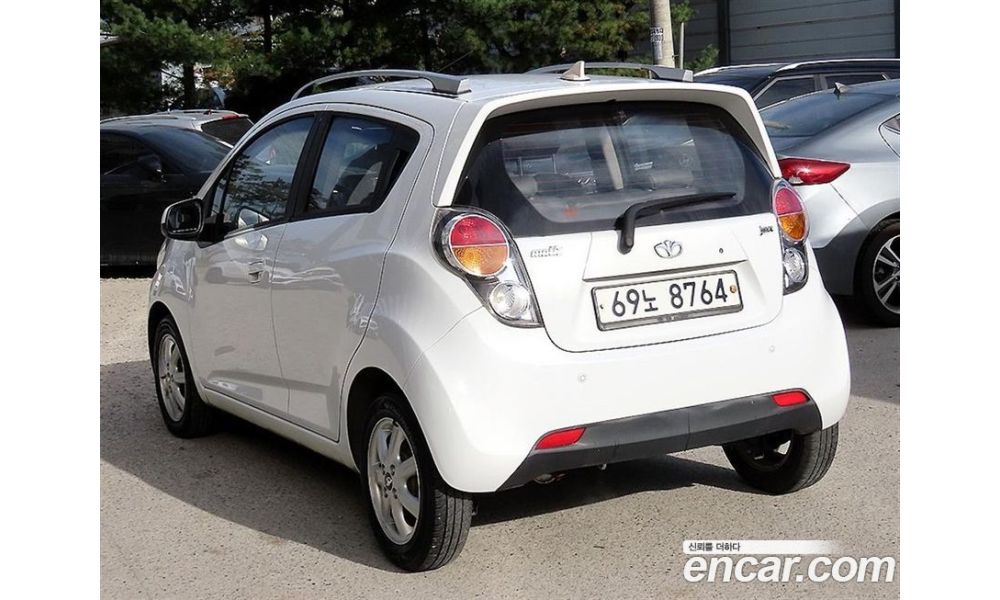 882389