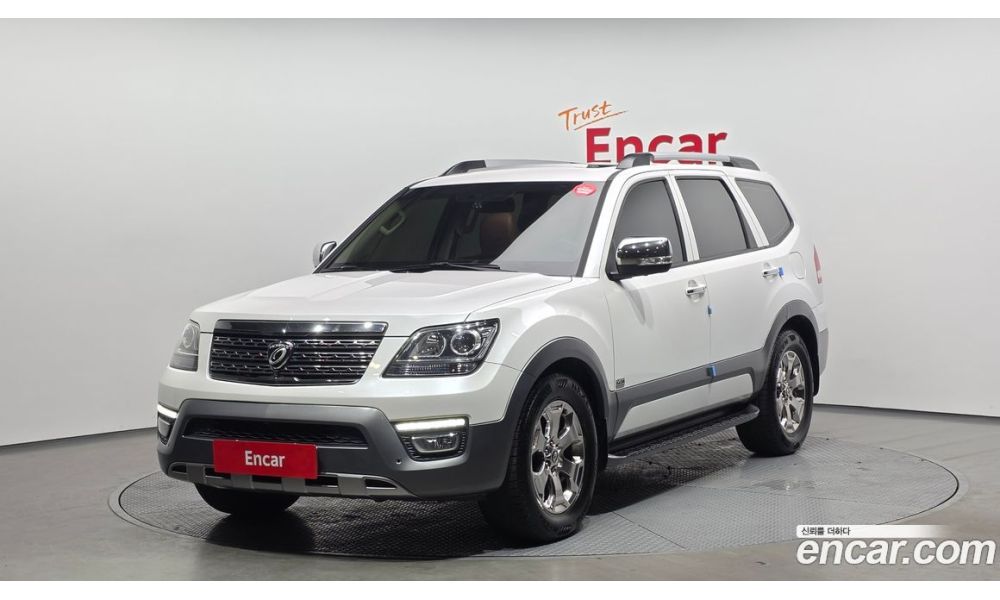 700743