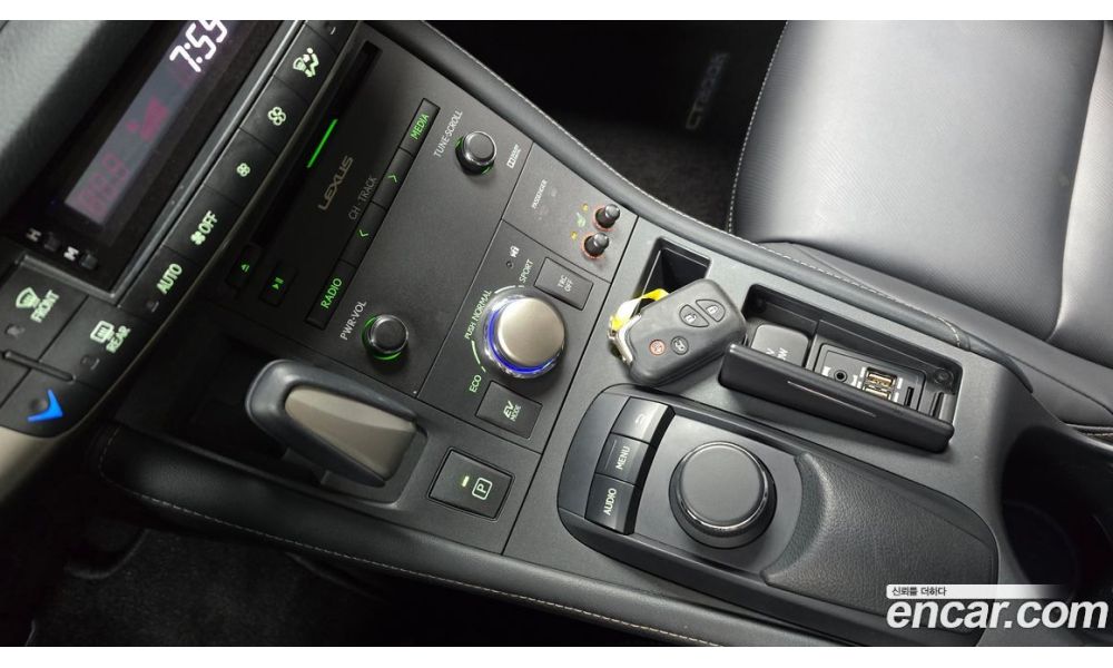 345201