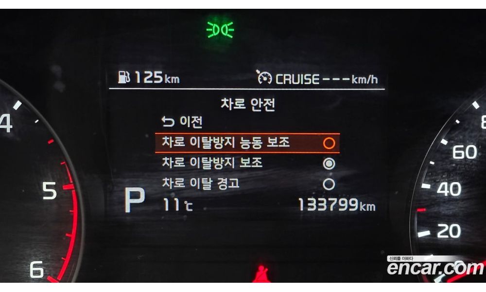 468104