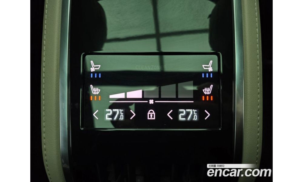 831834
