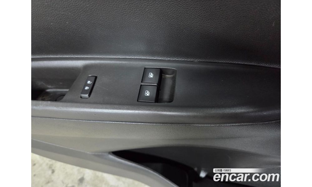 688195