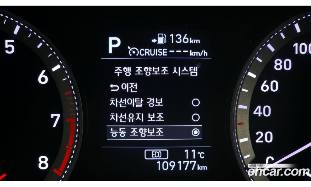 569381