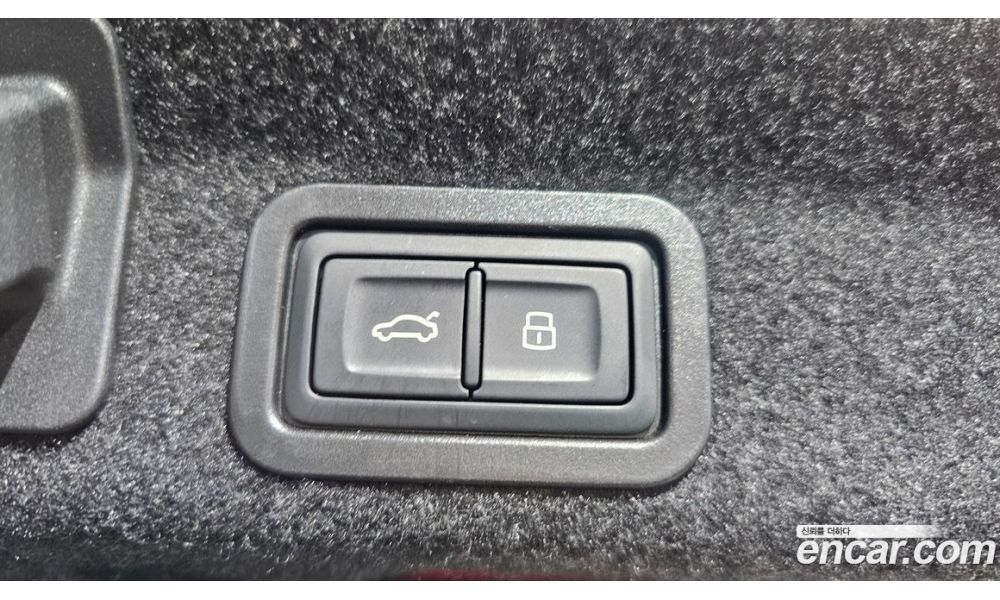 922675