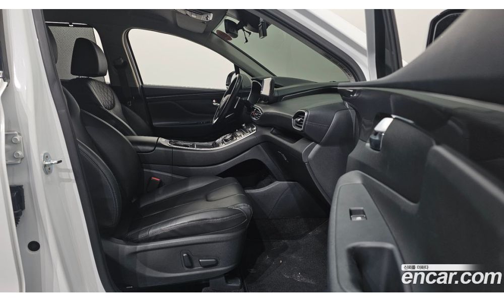 261045